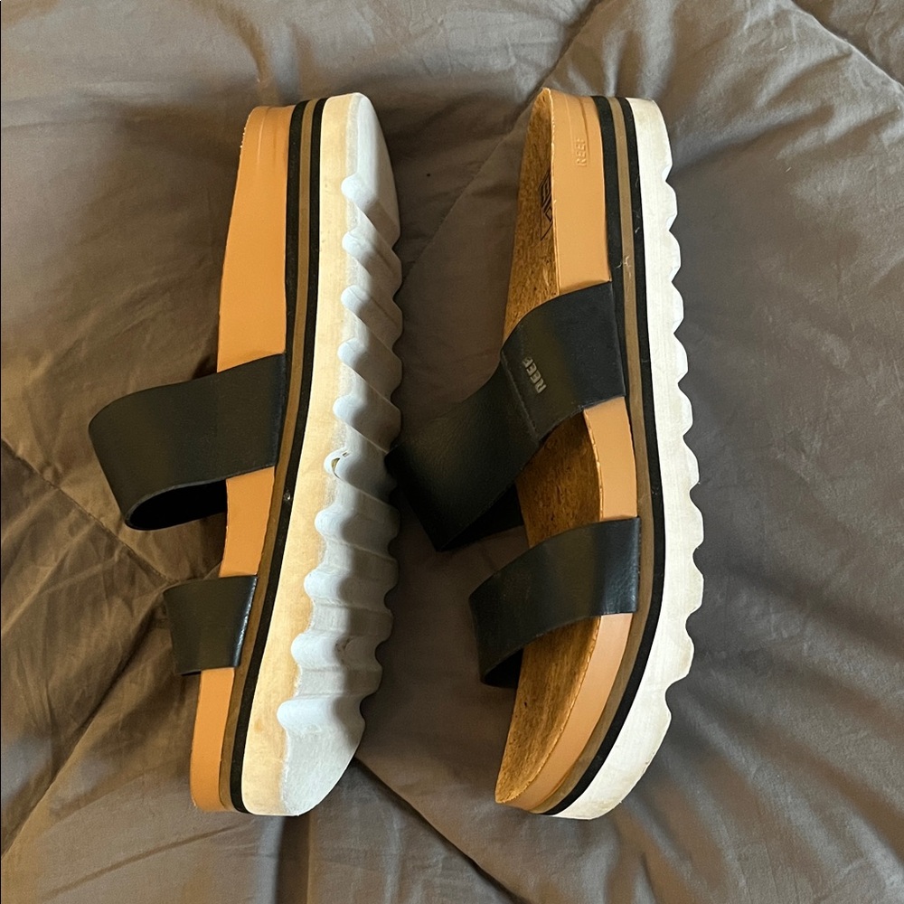 REEF Black and Tan Slide Sandals - Picture 3 of 6